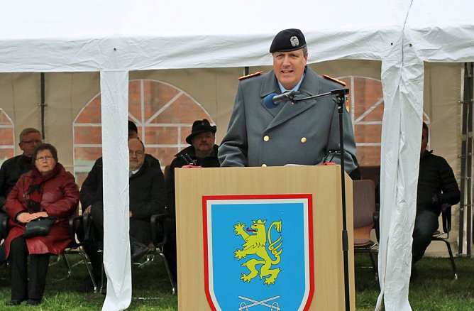 Vereidigung an neuem Ort (Foto: Karl-Heinz Herrmann)