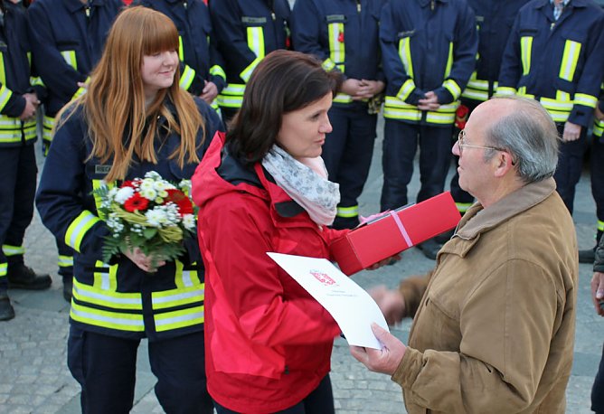 Zum Geburtstag Kamerad geehrt (Foto: Karl-Heinz Herrmann)