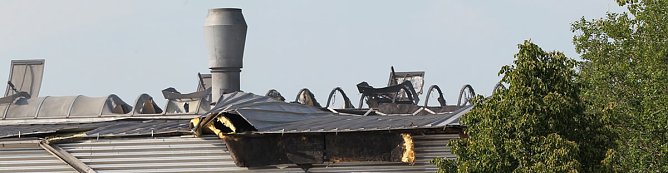 Großeinsatz der Feuerwehren (Foto: Silvio Dietzel) Großeinsatz der Feuerwehren (Foto: Silvio Dietzel)