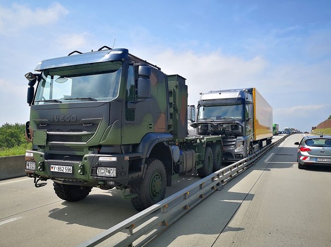 Gut gelöst (Foto: Autobahnpolizei) Gut gelöst (Foto: Autobahnpolizei)
