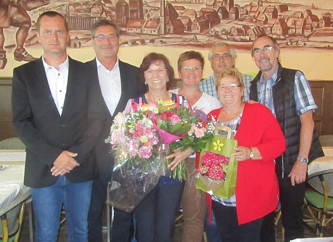 Dank an Christine Zimmer (Foto: CDU Kyffhäuserkreis) Dank an Christine Zimmer (Foto: CDU Kyffhäuserkreis)