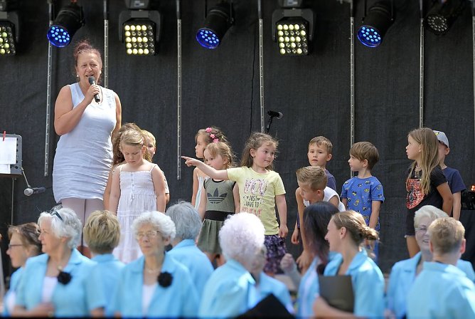 Fest in Berka (Foto: Siegfried Wenzel) Fest in Berka (Foto: Siegfried Wenzel)