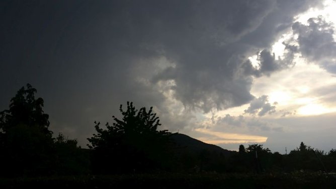 Gewitter &uuml;ber Sondershausen (Foto: Thomas Leipold)