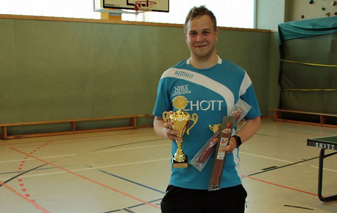 Hochklassiges Tischtennis beim 13. Greu&szlig;ener Salami-Cup (Foto: Ren&eacute; Konschak )