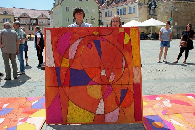 Gemälde (Puzzle) präsentiert (Foto: Karl-Heinz Herrmann) Gemälde (Puzzle) präsentiert (Foto: Karl-Heinz Herrmann)