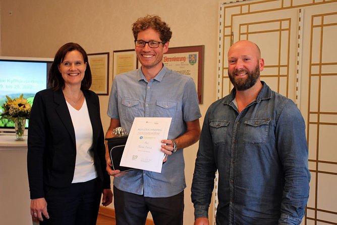 Ausgezeichnete Leistungen beim Stadtradeln (Foto: Karl-Heinz Herrmann) Ausgezeichnete Leistungen beim Stadtradeln (Foto: Karl-Heinz Herrmann)