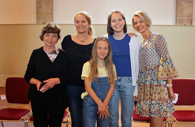 "Träume" und Glücksfeen (Foto: Karl-Heinz Herrmann) "Träume" und Glücksfeen (Foto: Karl-Heinz Herrmann)