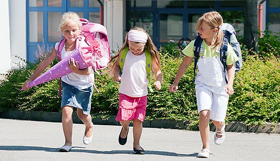 Achtung, Schulanfänger unterwegs (Foto: Automobilclub von Deutschland e.V.) Achtung, Schulanfänger unterwegs (Foto: Automobilclub von Deutschland e.V.)