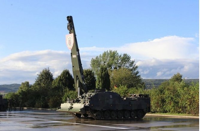 Kyffhäuserkaserne öffnet die Tore (Foto: Karl-Heinz Herrmann) Kyffhäuserkaserne öffnet die Tore (Foto: Karl-Heinz Herrmann)