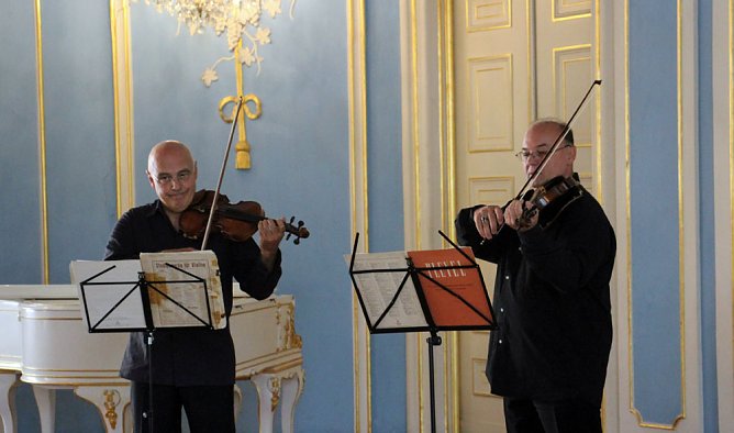 Bemerkenswerte Ausstellung er&ouml;ffnet (Foto: Karl-Heinz Herrmann)