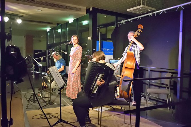 SP&Auml;TLESE mit europ&auml;ischer Folkmusik (Foto: Fred B&ouml;hme)