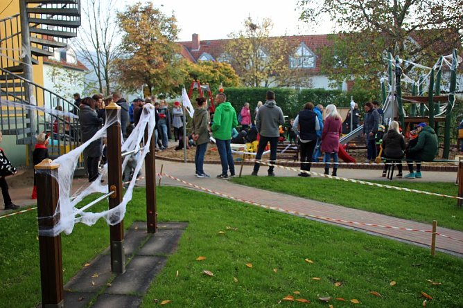 Grusliges im Käferland (Foto: Karl-Heinz Herrmann) Grusliges im Käferland (Foto: Karl-Heinz Herrmann)