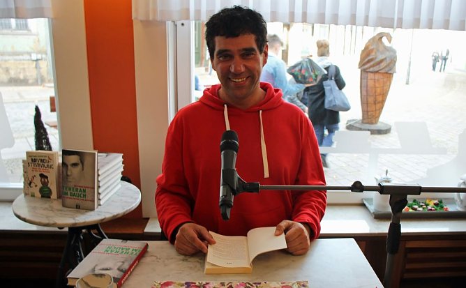 Buchlesung mit Mathias Kopetzki (Foto: Karl-Heinz Herrmann)