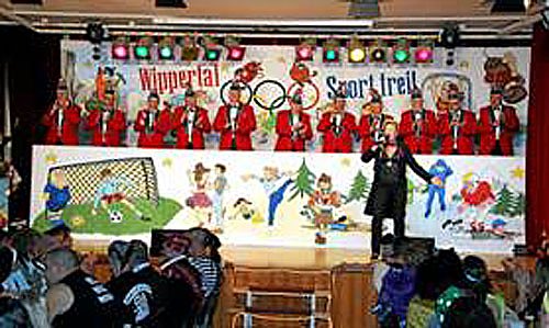 WCC Rot/Blau ist dabei (Foto: Jürgen Müller) WCC Rot/Blau ist dabei (Foto: Jürgen Müller)