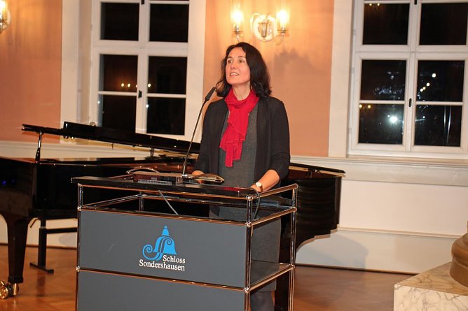 Absolventen für ausgezeichnete Ausbildungsergebnisse geehrt (Foto: Karl-Heinz Herrmann) Absolventen für ausgezeichnete Ausbildungsergebnisse geehrt (Foto: Karl-Heinz Herrmann)