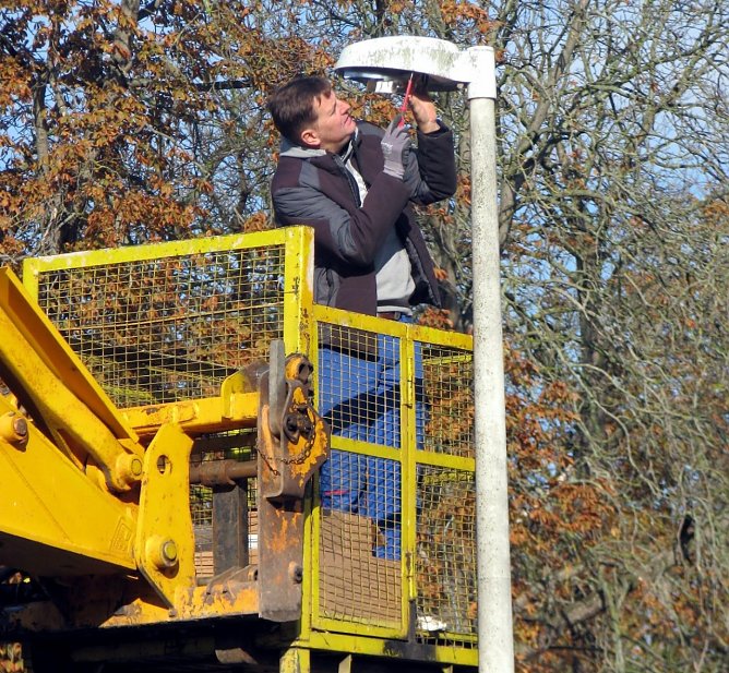 Umr&uuml;stung auf LED Leuchtmittel (Foto: K-H. K&auml;mmerer)
