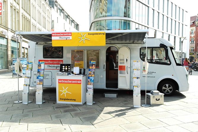 Energieberatung unterwegs (Foto: Verbraucherzentrale Thüringen) Energieberatung unterwegs (Foto: Verbraucherzentrale Thüringen)