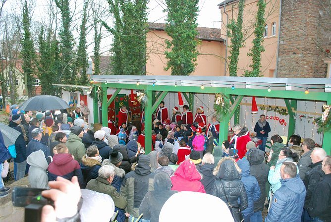 Gemütlicher Weihnachtsmarkt (Foto: Katrin Milde) Gemütlicher Weihnachtsmarkt (Foto: Katrin Milde)