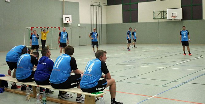 Unglücklicher Start (Foto: Karl-Heinz Herrmann) Unglücklicher Start (Foto: Karl-Heinz Herrmann)