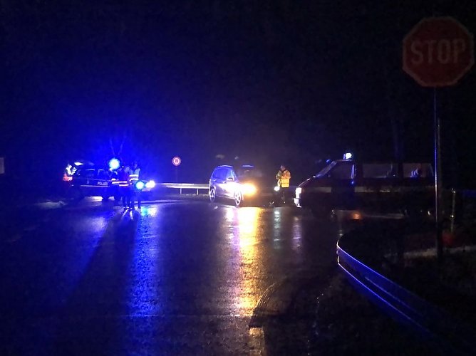 Verkehrsunfall im Graß (Foto: Silvio Dietzel) Verkehrsunfall im Graß (Foto: Silvio Dietzel)