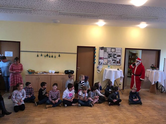 Kommunikatives Fr&uuml;hst&uuml;ck mit Weihnachtsprogramm (Foto: Carolin Eberth)