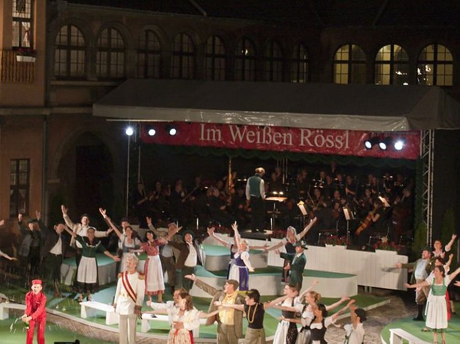 Rückblick auf das Jahr 2009 (Foto: Theater Nordhausen) Rückblick auf das Jahr 2009 (Foto: Theater Nordhausen)