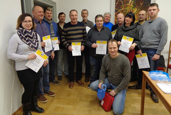 Erste Hilfe Auffrischung für Bürgertaxifahrer (Foto: PeKe) Erste Hilfe Auffrischung für Bürgertaxifahrer (Foto: PeKe)