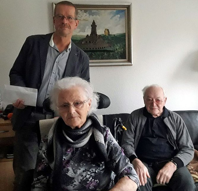 Spende f&uuml;r Wehrkirche (Foto: privat)