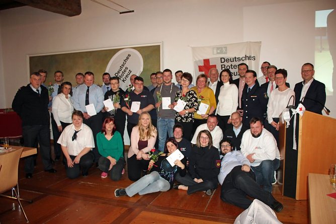 Pr&uuml;fung als Sanit&auml;ter bestanden (Foto: Karl-Heinz Herrmann)