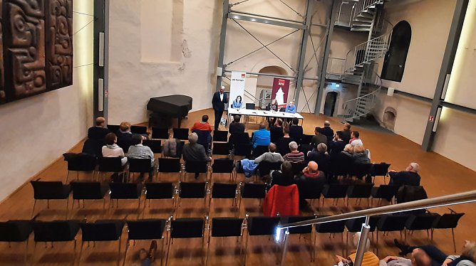 Wie wird es in Thüringen weiter gehen? (Foto: Karl-Heinz Herrmann) Wie wird es in Thüringen weiter gehen? (Foto: Karl-Heinz Herrmann)