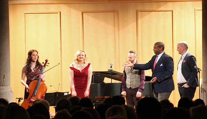 Feuerwerk der Musik (Foto: Karl-Heinz Herrmann)
