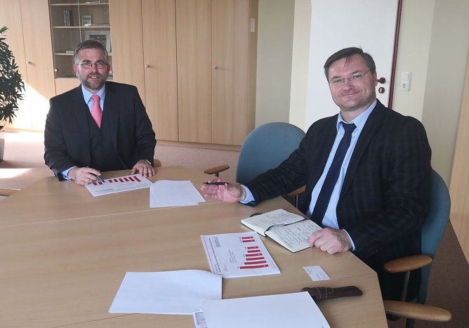 Arbeitsmarktzahlen, CORONA und Kurzarbeitergeld... (Foto: Stefan Schard) Arbeitsmarktzahlen, CORONA und Kurzarbeitergeld... (Foto: Stefan Schard)