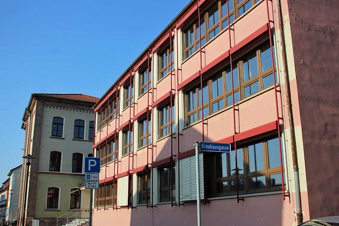 Infektionspraxis heute in Bad Frankenhausen übergeben (Foto: Karl-Heinz Herrmann) Infektionspraxis heute in Bad Frankenhausen übergeben (Foto: Karl-Heinz Herrmann)