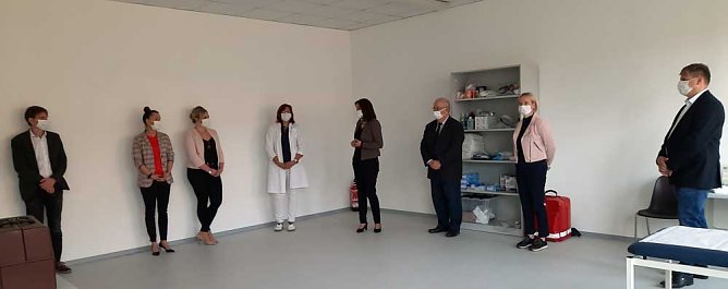 Infektionspraxis heute in Bad Frankenhausen übergeben (Foto: Karl-Heinz Herrmann) Infektionspraxis heute in Bad Frankenhausen übergeben (Foto: Karl-Heinz Herrmann)