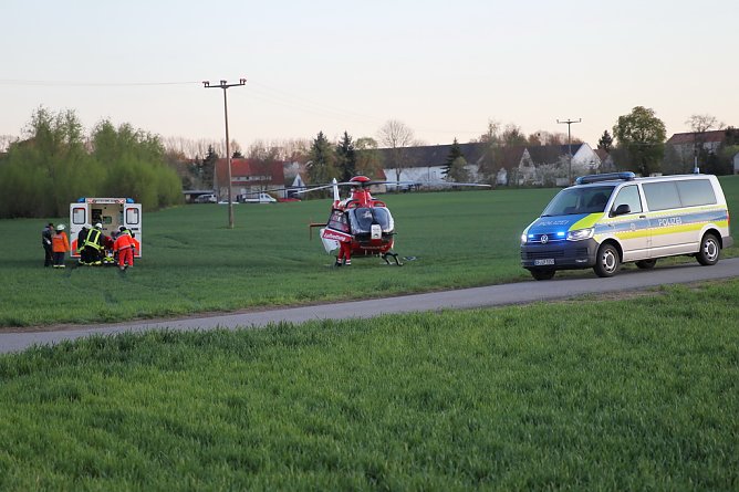 Folgenschwerer Unfall auf der B84 (Foto: Silvio Dietzel) Folgenschwerer Unfall auf der B84 (Foto: Silvio Dietzel)