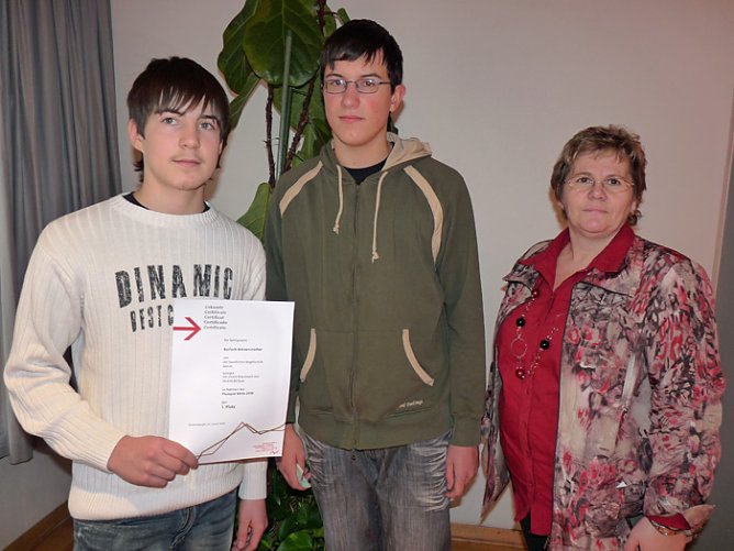 Auszeichnung Planspiel Börse (Foto: Karl-Heinz Herrmann) Auszeichnung Planspiel Börse (Foto: Karl-Heinz Herrmann)