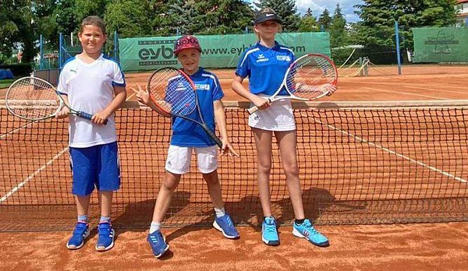 +++ Licht & Schatten bei Blau-Wei&szlig; +++ (Foto: Marcel Fromm)