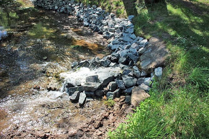 Kleine Sanierung des Parkteichs abgeschlossen (Foto: Karl-Heinz Herrmann) Kleine Sanierung des Parkteichs abgeschlossen (Foto: Karl-Heinz Herrmann)