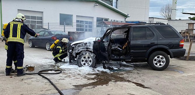 Feuerwehreinsatz in Neuheide (Foto: S.Dietzel) Feuerwehreinsatz in Neuheide (Foto: S.Dietzel)