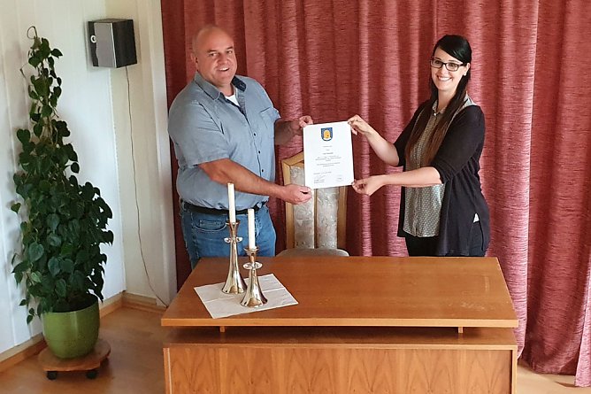 Neue Standesbeamtin in Ebeleben (Foto: Stadt Ebeleben) Neue Standesbeamtin in Ebeleben (Foto: Stadt Ebeleben)