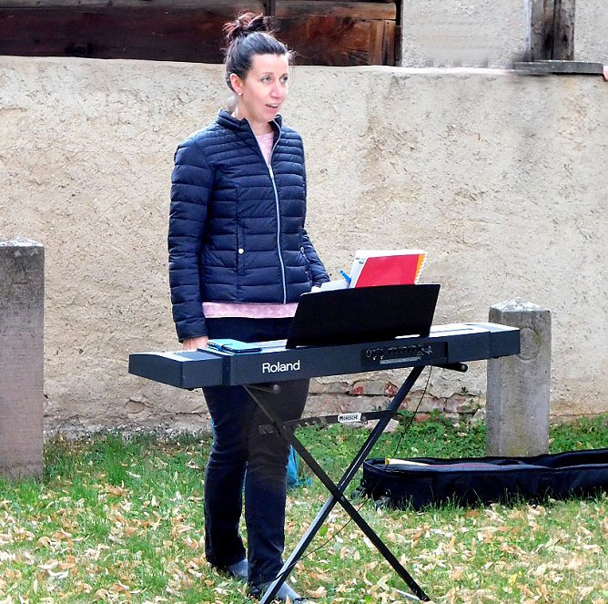 Chorproben unter Coronabedingungen (Foto: Peter Zimmer) Chorproben unter Coronabedingungen (Foto: Peter Zimmer)