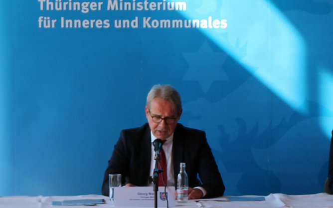 Thüringer Jugend wieder mehr von Feuerwehr begeistert (Foto: Karl-Heinz Herrmann) Thüringer Jugend wieder mehr von Feuerwehr begeistert (Foto: Karl-Heinz Herrmann)