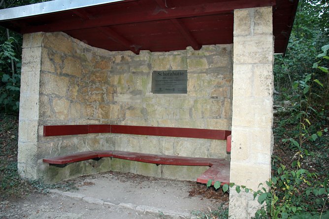 Ausflug zur renovierten Schutzhütte (Foto: Karl-Heinz Herrmann) Ausflug zur renovierten Schutzhütte (Foto: Karl-Heinz Herrmann)