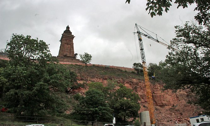 Zu Besuch am Kyffhäuser (Foto: Karl-Heinz Herrmann) Zu Besuch am Kyffhäuser (Foto: Karl-Heinz Herrmann)