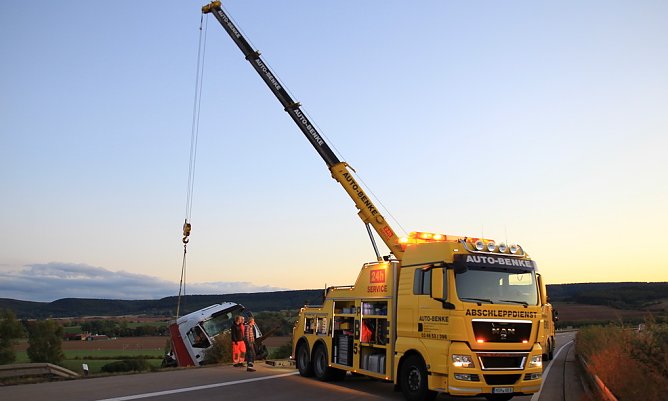 Bergungskran auf der A38 (Foto: S.Dietzel)