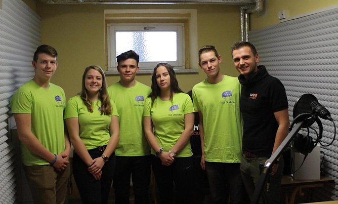 Sch&uuml;lerradiogruppe (Foto: Ren&eacute; Haarseim)