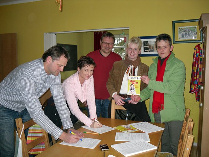 Start Volksbegehren (Foto: Die Linke) Start Volksbegehren (Foto: Die Linke)