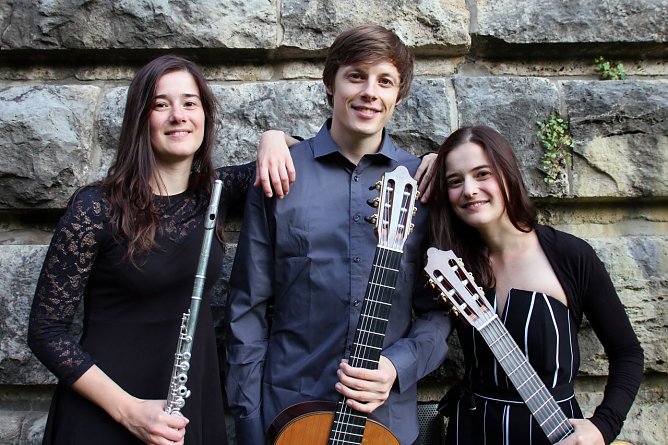 Das Baumbach-Duo und Niklas Johansen starten "Noten mit Dip" neu (Foto: Landesmusikakademie Sondershausen)