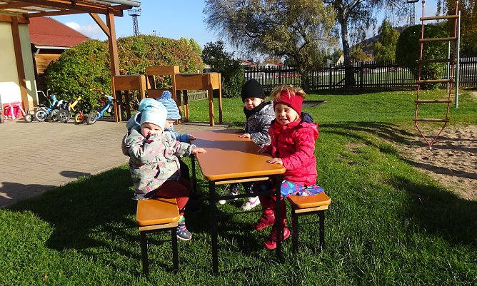 Große Spende vor Weihnachten (Foto: "Kita Zwergenland") Große Spende vor Weihnachten (Foto: "Kita Zwergenland")