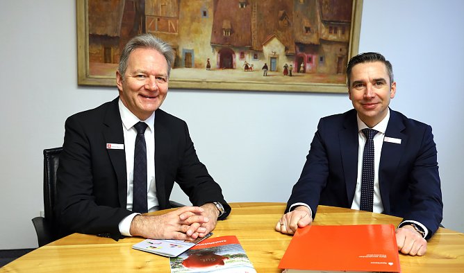 Der Vorstand blickt zufrieden auf das Jahr 2021 zurück. (Foto: Kyffhäusersparkasse) Der Vorstand blickt zufrieden auf das Jahr 2021 zurück. (Foto: Kyffhäusersparkasse)